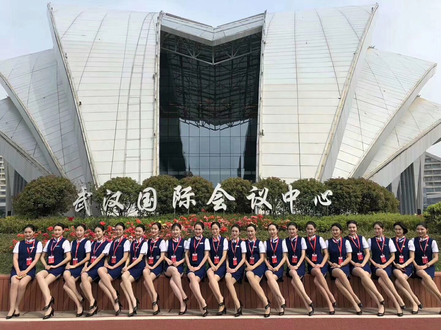 我院学生志愿者会场集体合影